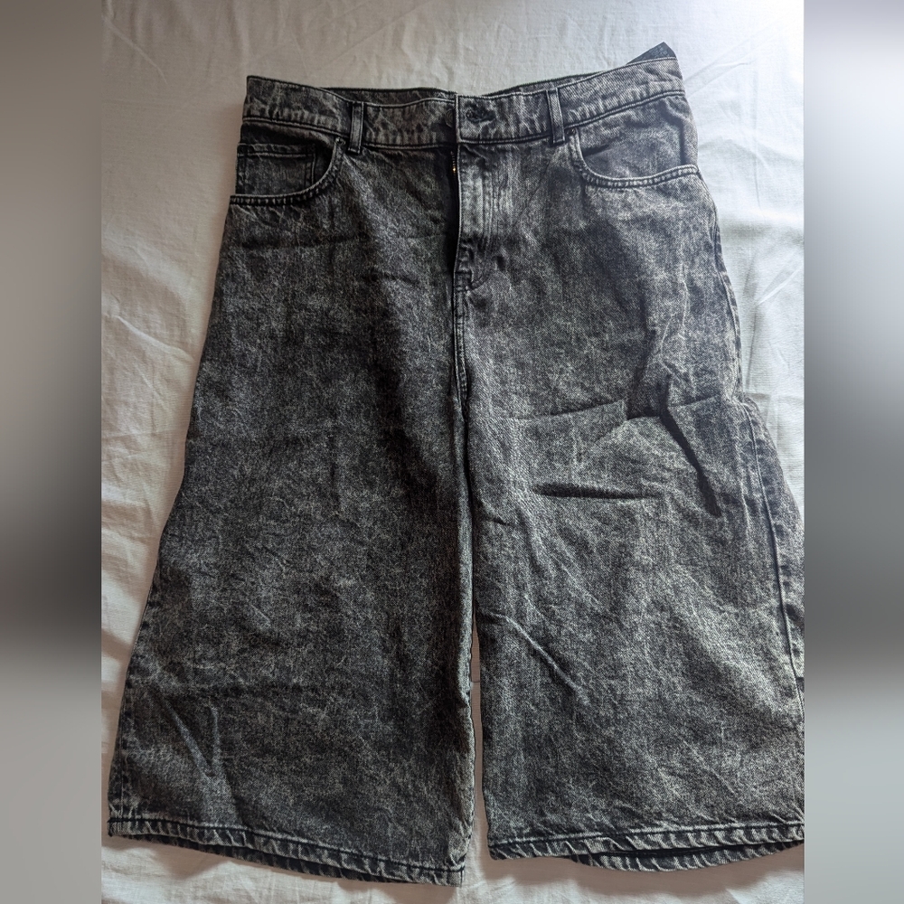 Zara Black Denim Super Cropped Pants